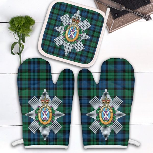 Blackwatch Ancient Tartan Crest Oven Mitt And Pot Holder (2 Oven Mitts + 1 Pot Holder) For Discount