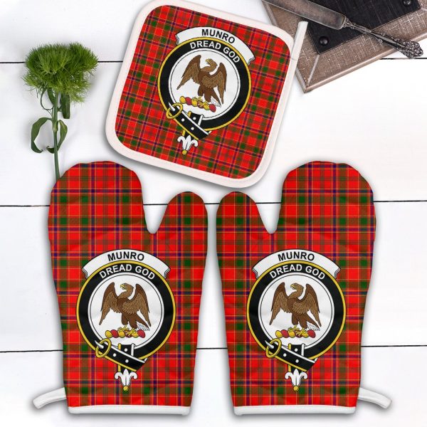 Munro Modern Tartan Crest Oven Mitt And Pot Holder (2 Oven Mitts + 1 Pot Holder) Cheap