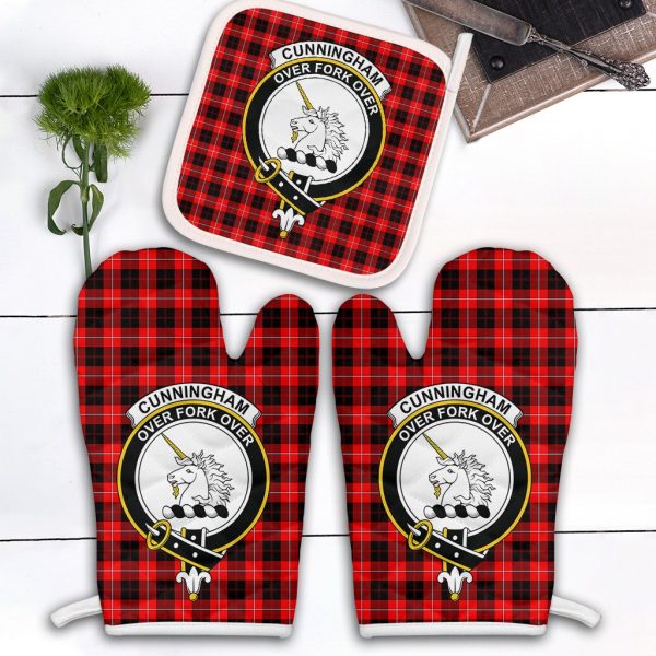 Cunningham Modern Tartan Crest Oven Mitt And Pot Holder (2 Oven Mitts + 1 Pot Holder) Online Hot Sale