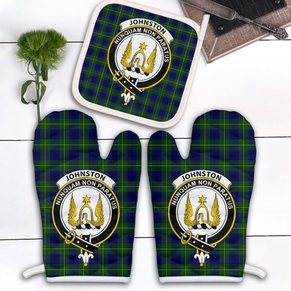 Johnston Modern Tartan Crest Oven Mitt And Pot Holder (2 Oven Mitts + 1 Pot Holder) Supply