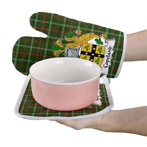 Copeland Tartan Crest Oven Mitt And Pot Holder (2 Oven Mitts + 1 Pot Holder) on Sale - Image 2