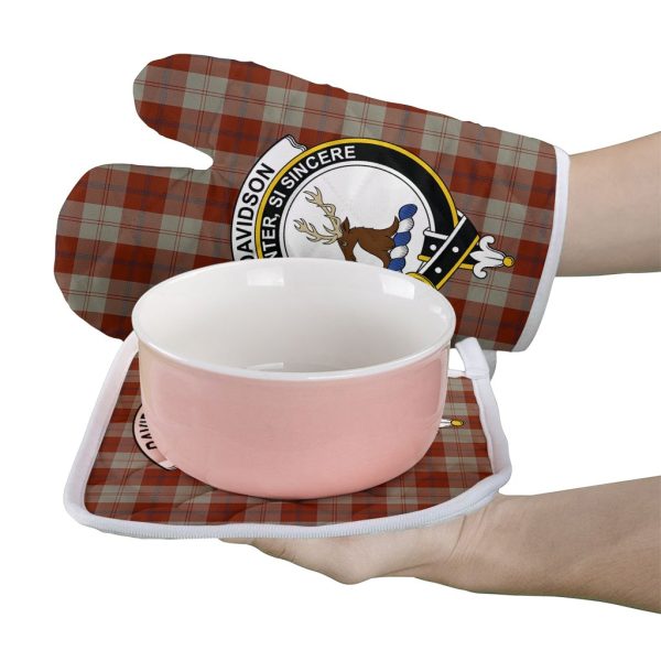 Davidson Dress Dancers Tartan Crest Oven Mitt And Pot Holder (2 Oven Mitts + 1 Pot Holder) Hot on Sale - Image 2