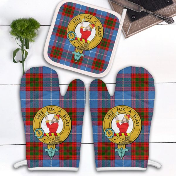 Pennycook Tartan Crest Oven Mitt And Pot Holder (2 Oven Mitts + 1 Pot Holder) Online Hot Sale