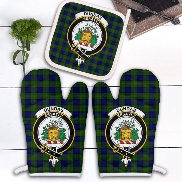 Dundas Modern Tartan Crest Oven Mitt And Pot Holder (2 Oven Mitts + 1 Pot Holder) Online now