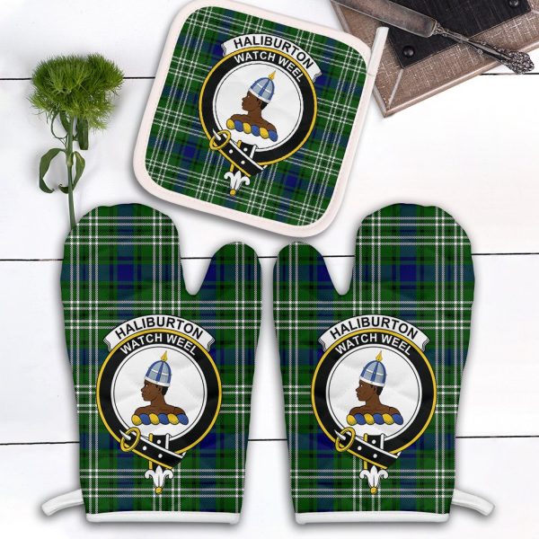 Haliburton Tartan Crest Oven Mitt And Pot Holder (2 Oven Mitts + 1 Pot Holder) For Sale