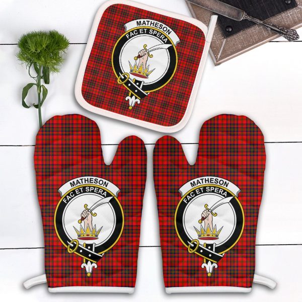 Matheson Modern Tartan Crest Oven Mitt And Pot Holder (2 Oven Mitts + 1 Pot Holder) For Discount