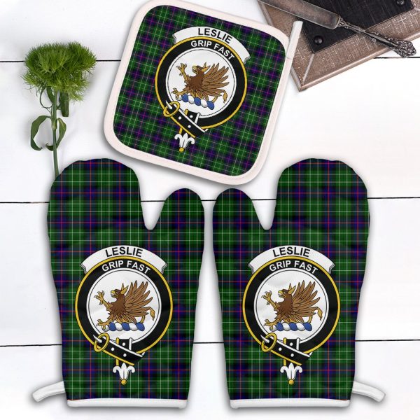 Leslie Hunting Tartan Crest Oven Mitt And Pot Holder (2 Oven Mitts + 1 Pot Holder) Fashion